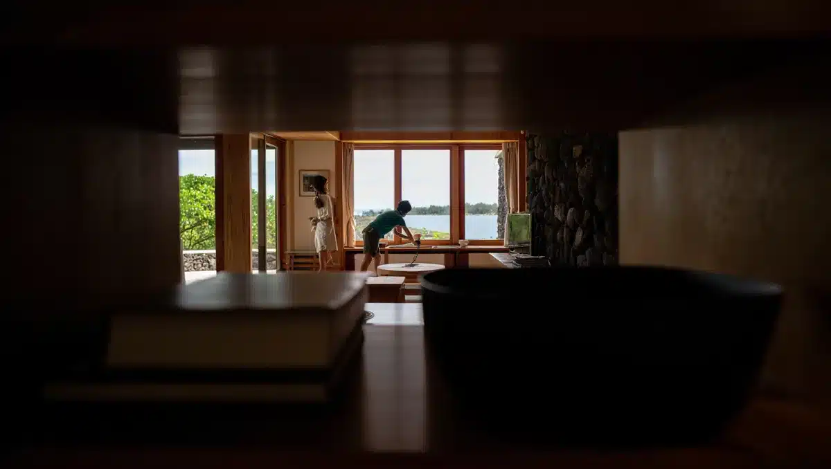 Intérieur et architecture d'une maison moderniste hawaïenne des années 70