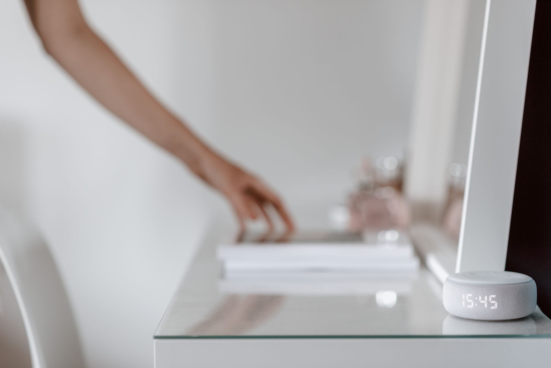 Maison connectée : par où commencer, sans se ruiner ni s’enfermer