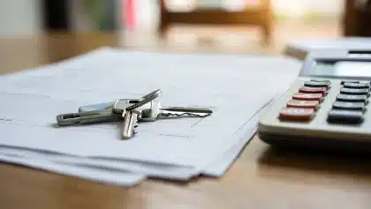 Taux immobiliers en 2025 : vaut-il mieux acheter une maison ou un appartement ?