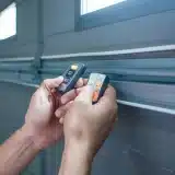 Combien coûte une porte de garage en 2026 ? Guide des prix par type et installation