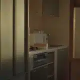 Comment cuisiner dans 2 m² avec la kitchen box, la nouvelle tendance des studios ?