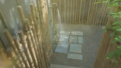 Comment installer une douche de jardin simple et pas chère ?