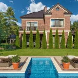 Comment installer une mini piscine dans un petit jardin : conseils, formats et démarches ?