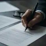 Jusqu’où s’étend la responsabilité d’un garant en colocation ?