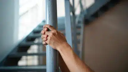 Prix d'un monte-escalier neuf ou d'occasion : coût, installation et aides