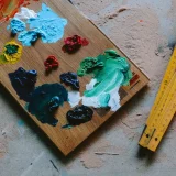 Prix de la peinture au m² en 2026 : tarifs, devis détaillés et simulateur gratuit