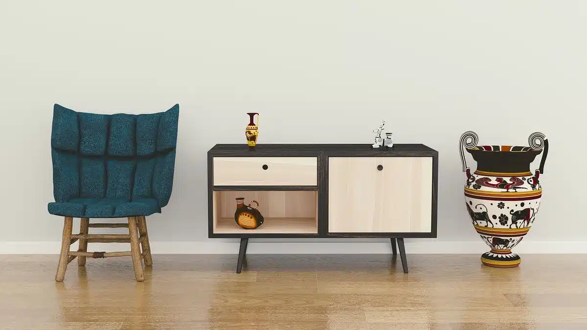 Intérieur montrant lumière naturelle et zones d'ombre influençant l'ambiance
