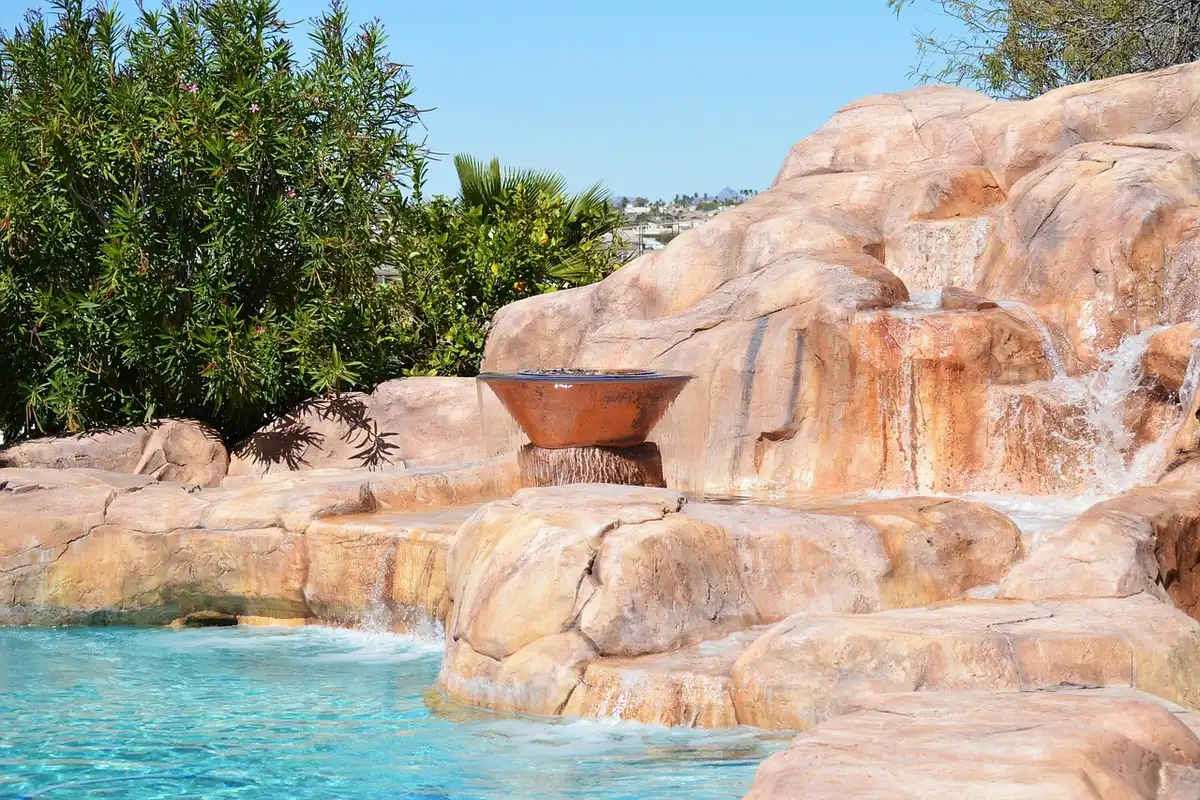 Comment bien préparer sa piscine pour l’hiver ?