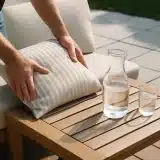 Comment choisir entre terrasse en bois et carrelage pour votre extérieur ?