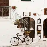 Conseils pour investir dans un local commercial en pied d’immeuble : rentabilité, bail et vigilance
